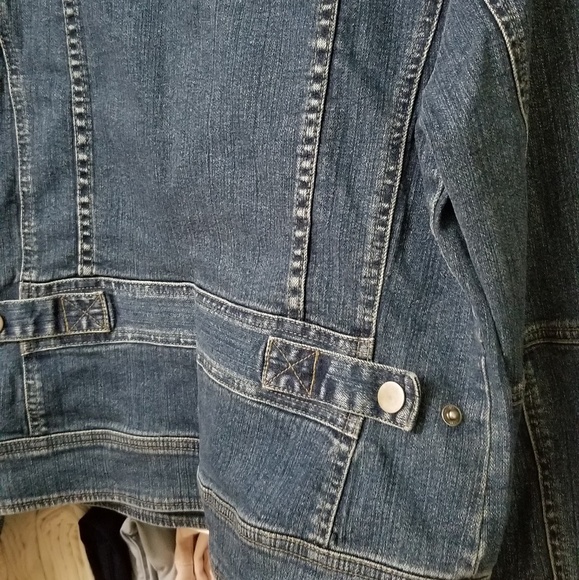 Jean Jacket - Picture 4 of 5